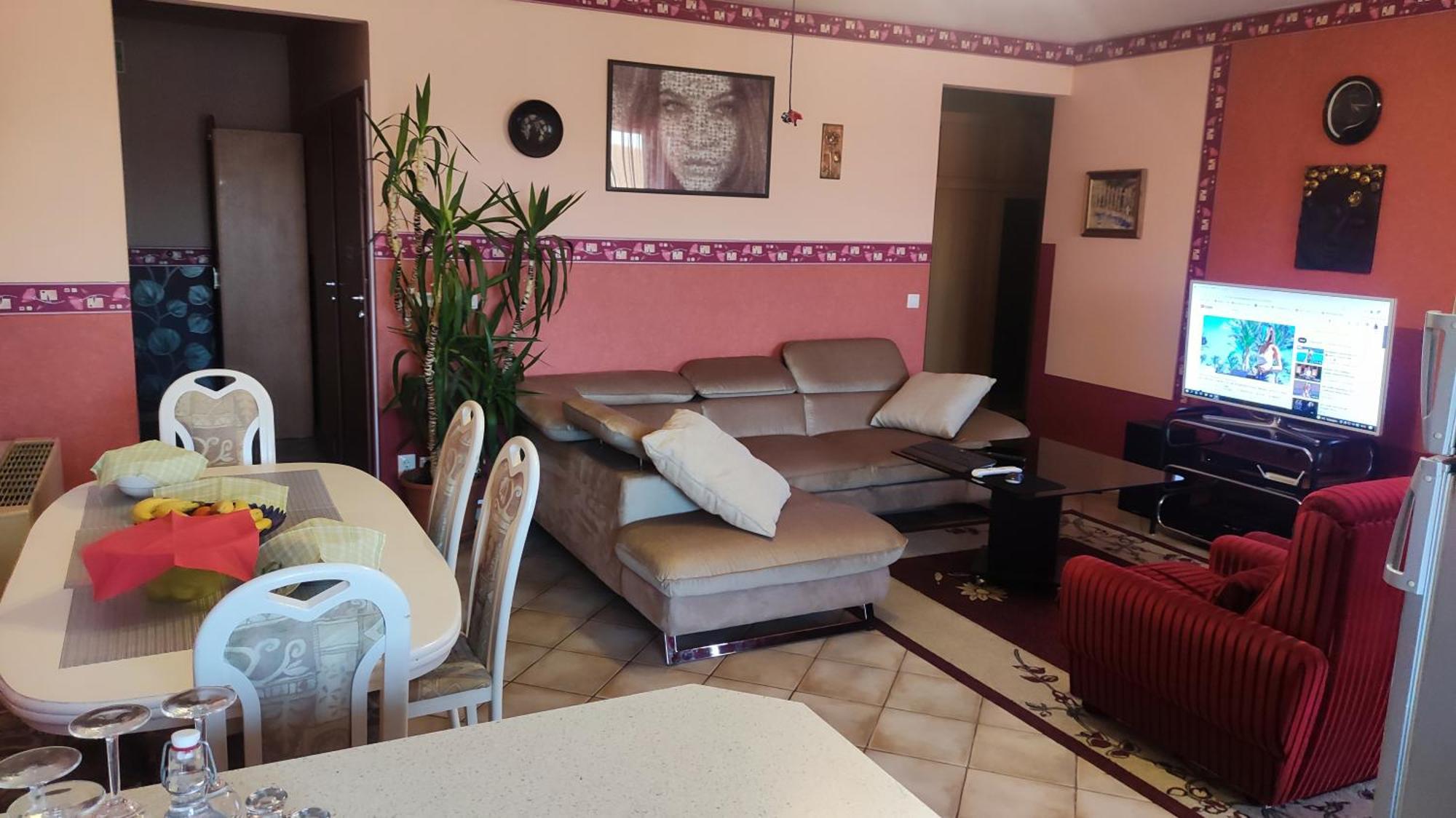 Tommy Apartman Hajduszoboszlo Luaran gambar